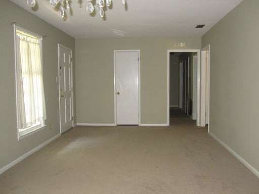 4th image of 1208 Kimberly Dr