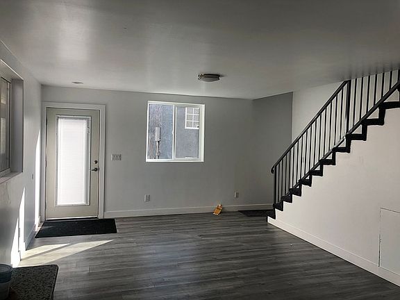 5th image of 309 W 121st St