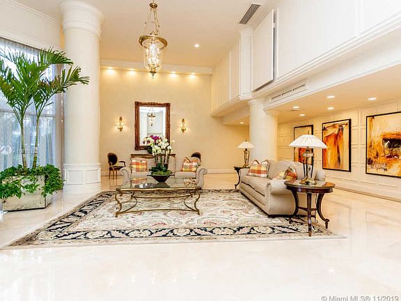 3rd image of 3530 Mystic Pointe Dr APT 2714