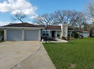 203 Simpson Rd, Victoria, TX 77904