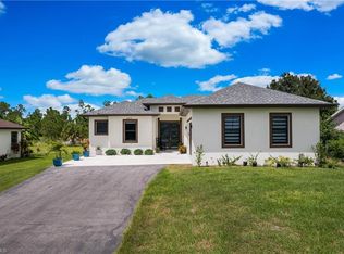 2571 41st Ave NE, Naples, FL 34120