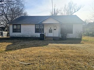 105 E Drummond St, Shawnee, OK 74801