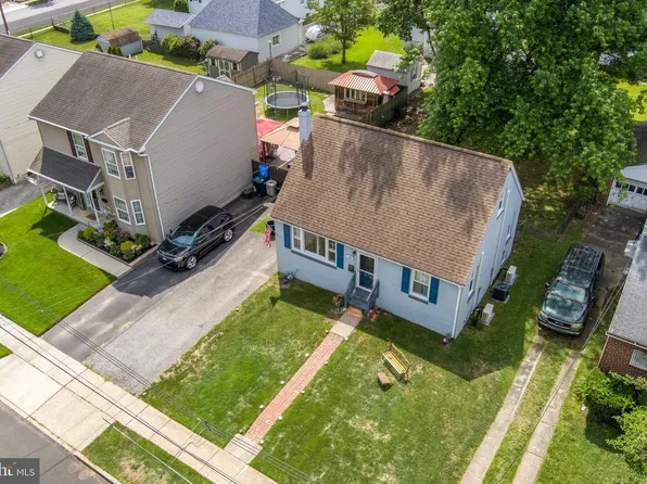 134 Mohican St, Essington, PA 19029