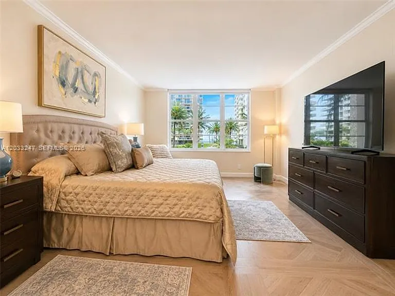5700 Collins Ave #3A — Photo 20