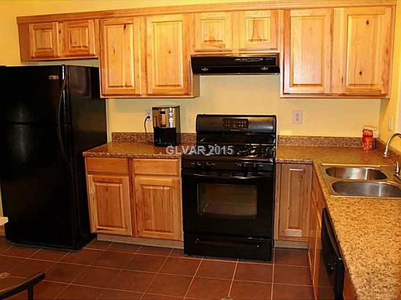 5th image of 3390 Edenville Dr