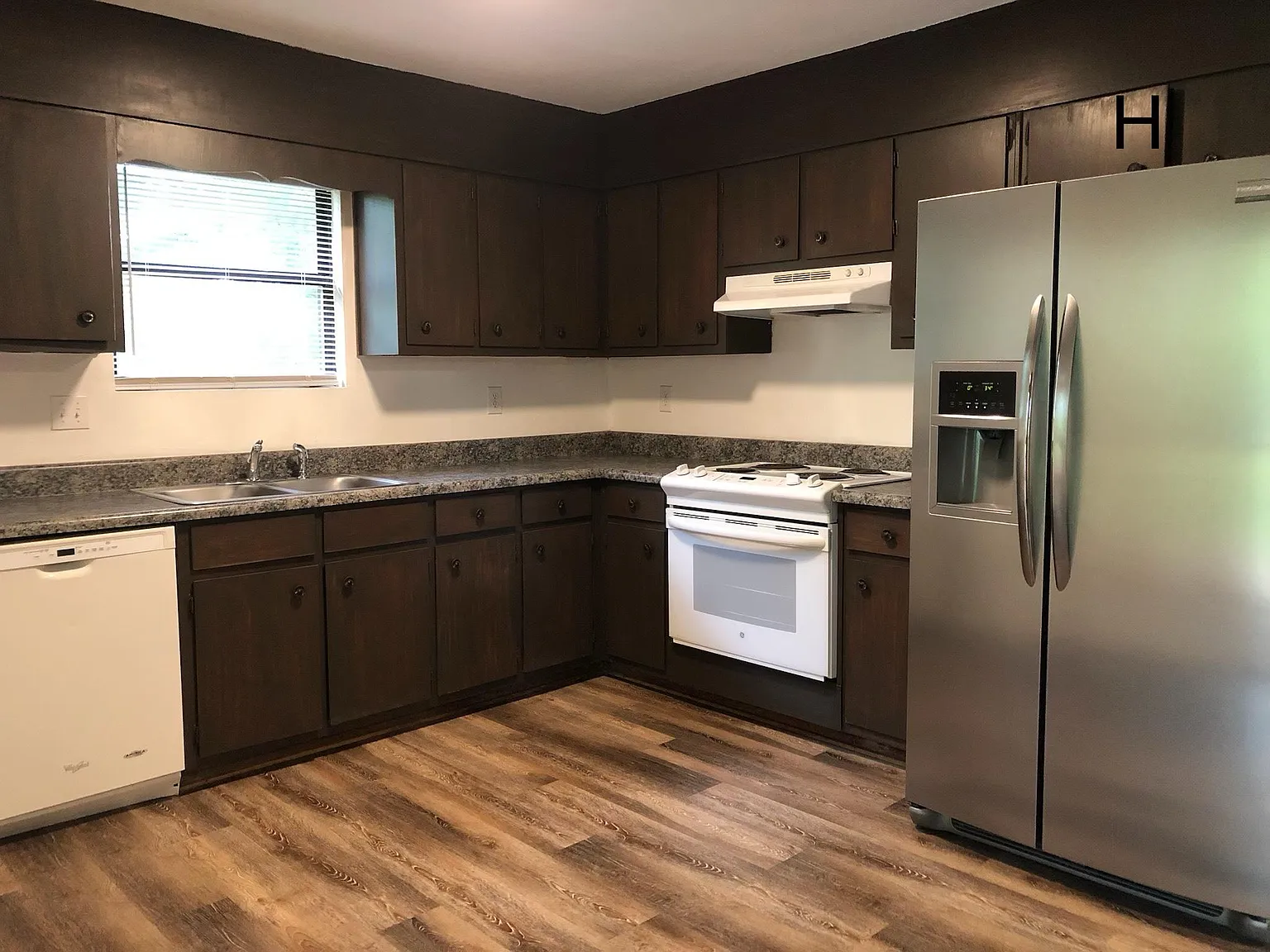 1616 Atwood Dr — Photo 3