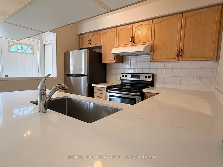 18 Clark Ave W #55 — Photo 8