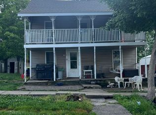 212 S Main St, Eddyville, IL 62928