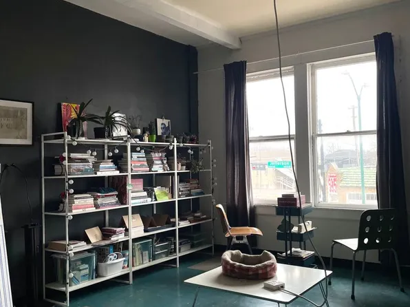 The Roscoe Apartments