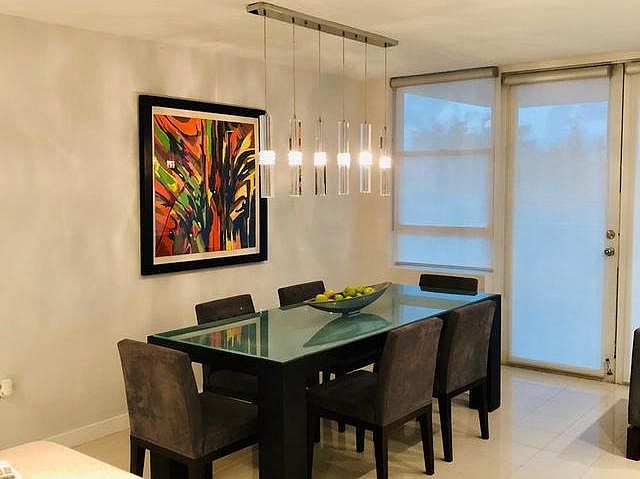 2nd image of 550 Avenue De La Constitucion #402