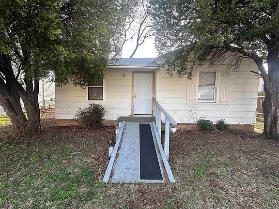 2nd image of 3013 Lebanon Rd