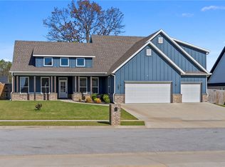 816 Spurgeon Ln, Prairie Grove, AR 72753