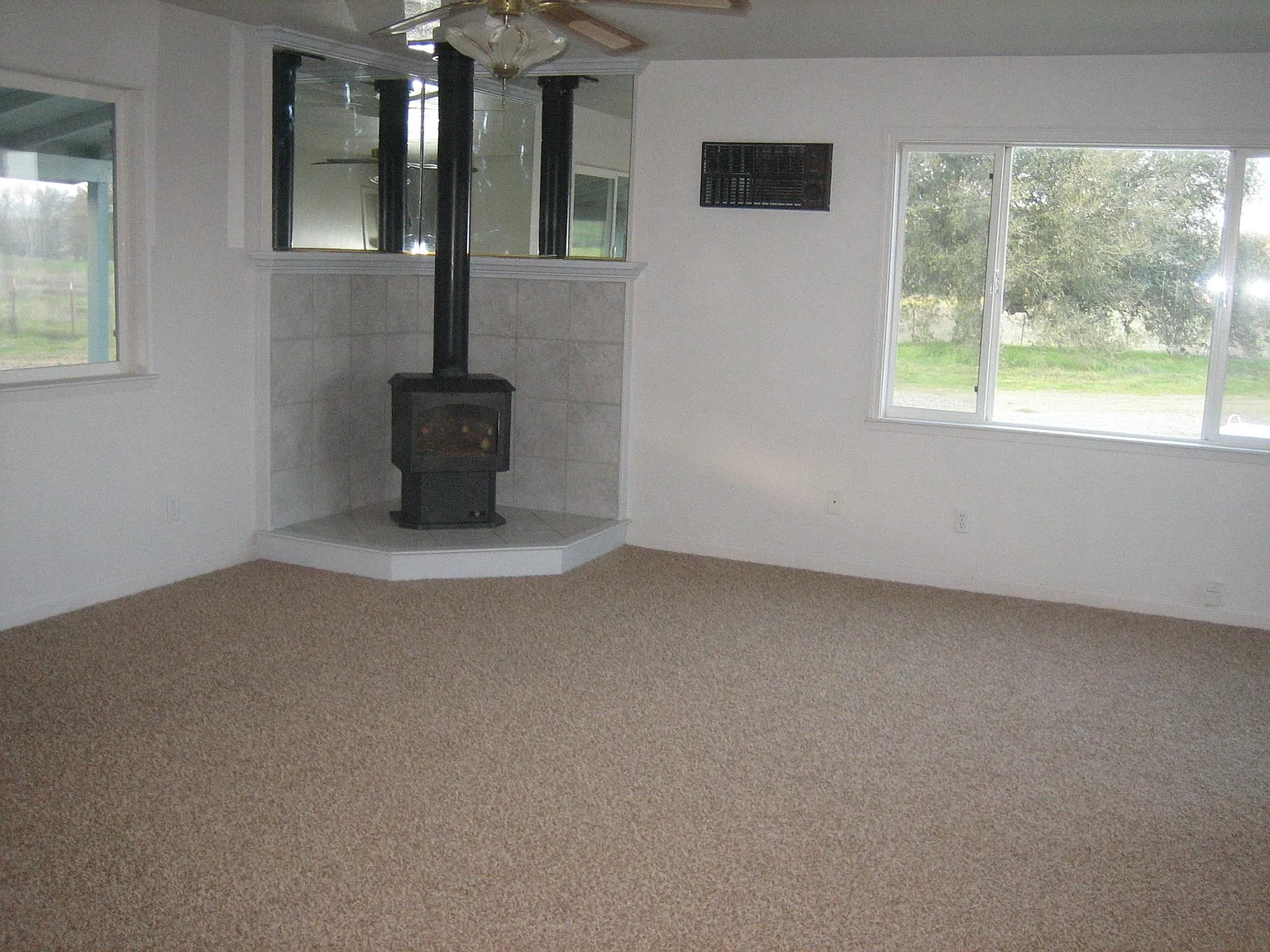 2281 Pommel Way — Photo 3