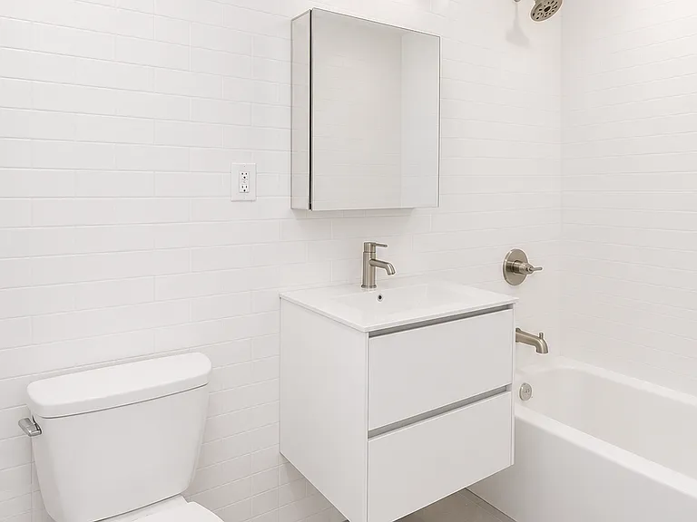 53 3rd St #2R — Photo 6