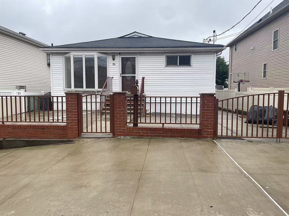 1st image of 76 Foch Ave #4