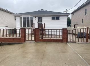 76 Foch Ave #4, Staten Island, NY 10305