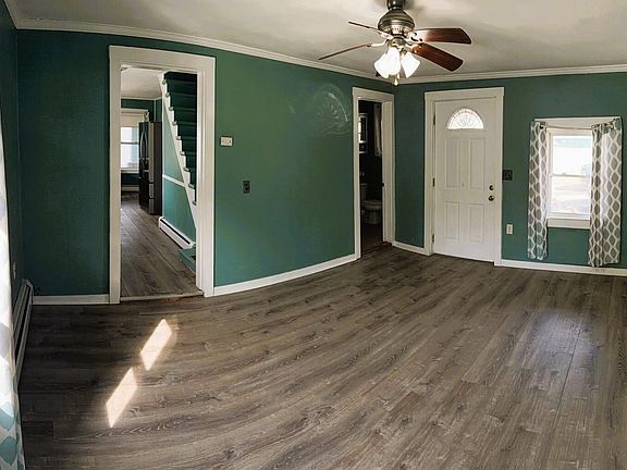 3rd image of 350 Main Street