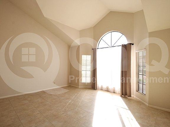 3rd image of 3516 E Windsong Dr