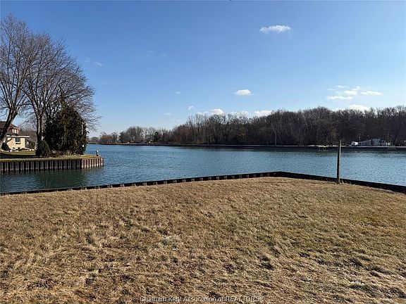 2nd image of 4761 Old River Rd