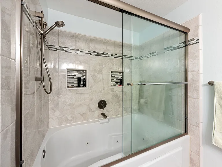 431 Woodminster Dr — Photo 29