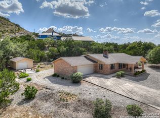 1085 Highland Terrace Dr, Canyon Lake, TX 78133