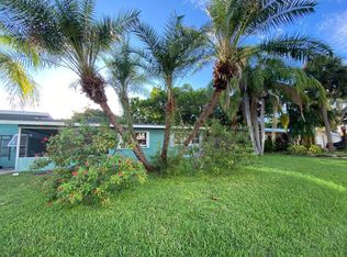 5736 Riverside Dr, Cape Coral, FL 33904
