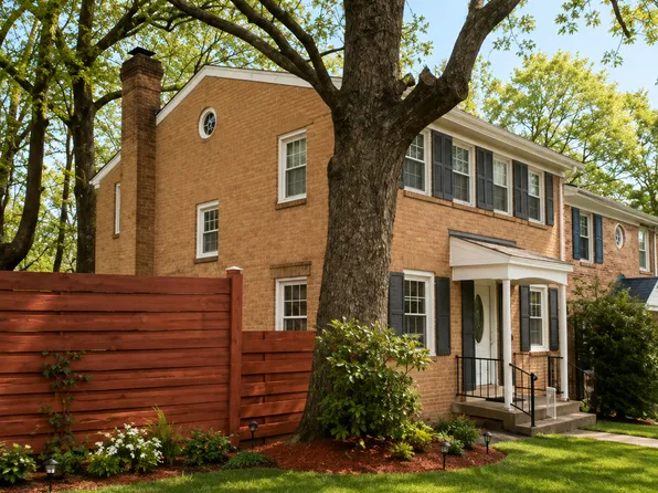 1218 Fox Run Pl, Woodbridge, VA 22191