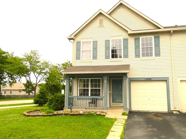 1400 Dahlgren Ln, Minooka, IL 60447