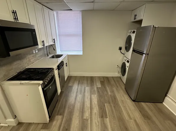 (undisclosed Address), West New York, NJ 07093