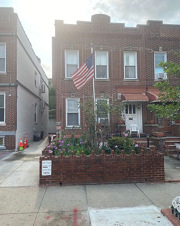 1st image of 4741 39th Pl