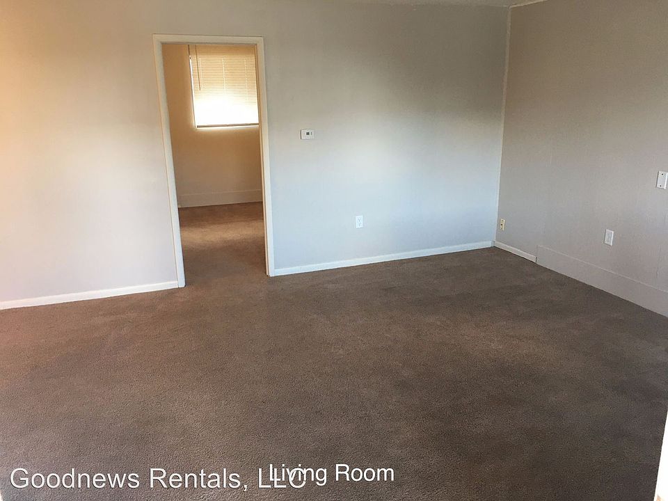1st image of 1022 Holloway Dr