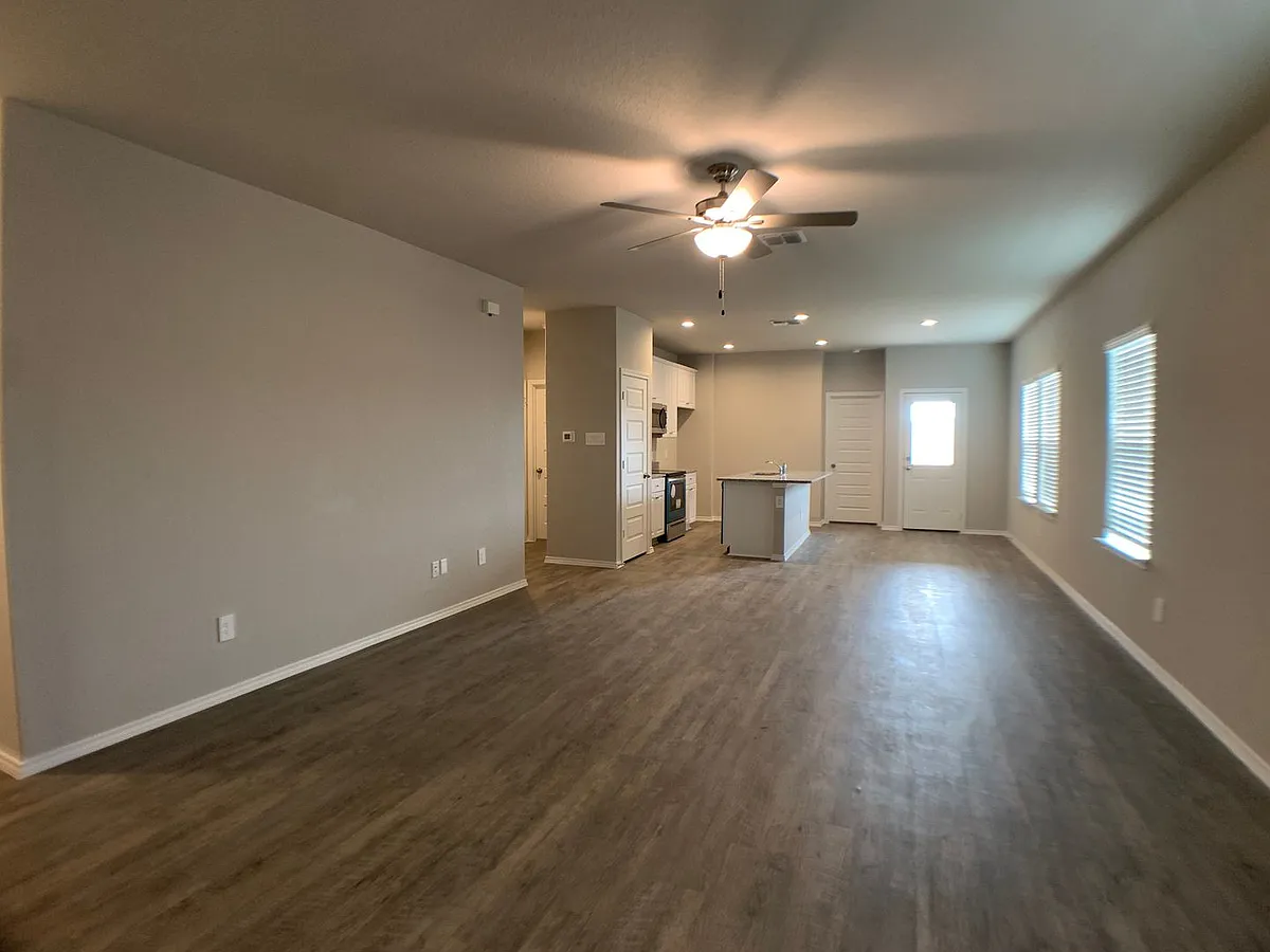 Building Photo - 1137 Gracie Way