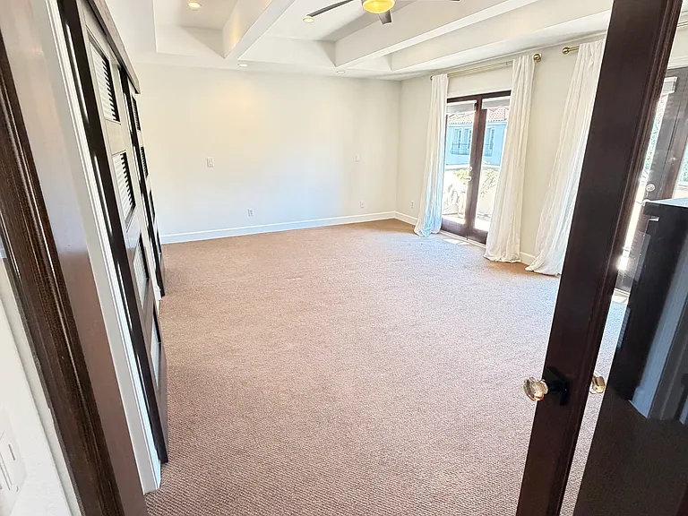 5701 Malaga Pl — Photo 27