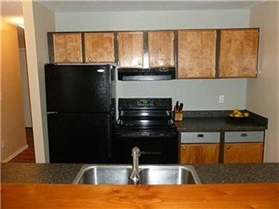 5th image of 17431 Ambaum Blvd S Unit C47