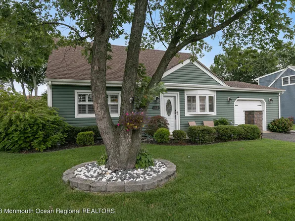 13 Fir Place, Hazlet, NJ 07730