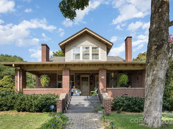 216 N Oak St, Lincolnton, NC 28092