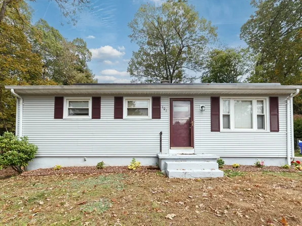 101 Regal St, Springfield, MA 01118