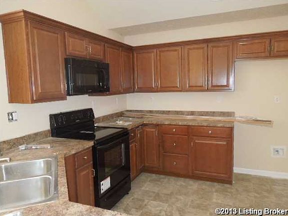 5th image of 163 Michelle Dr Unit B