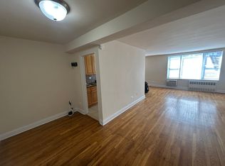 180-45 195th St #7F, Fresh Meadows, NY 11365