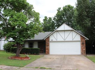 3201 W Houston Pl, Broken Arrow, OK 74012