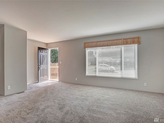 3rd image of 12488 NE Paul Dr