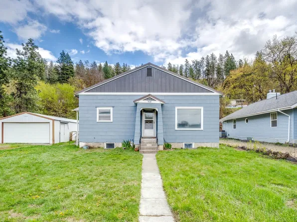 908 N Clay St, Colfax, WA 99111