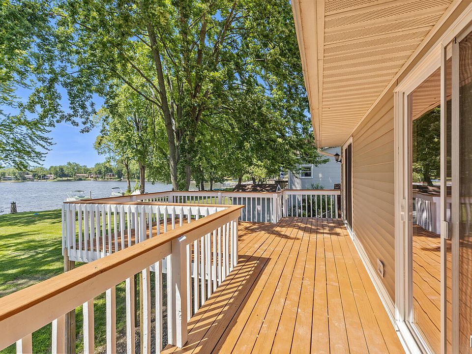 1st image of 8303 Cowan Lake Dr NE
