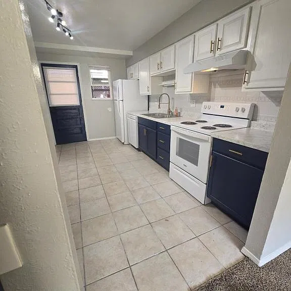 6752 W 51st Ave — Photo 4