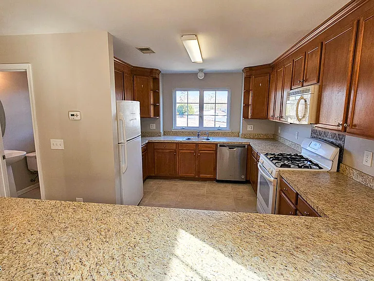380 Radio Rd #A1 — Photo 18