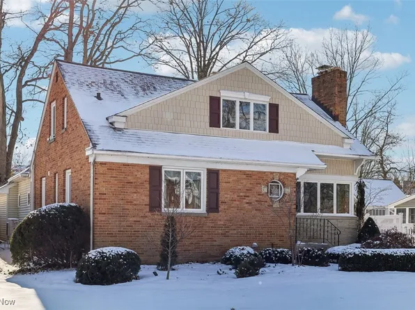 13925 Lake Ave, Lakewood, OH 44107