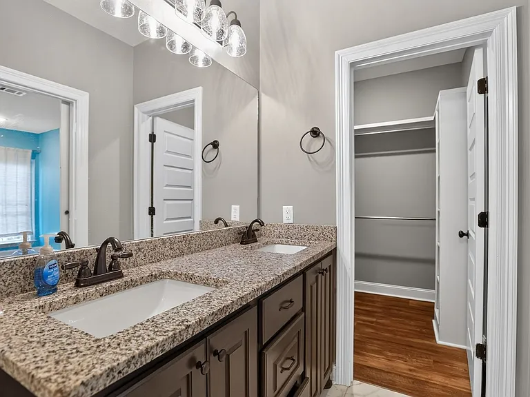 13 S Barnes Field Dr — Photo 8