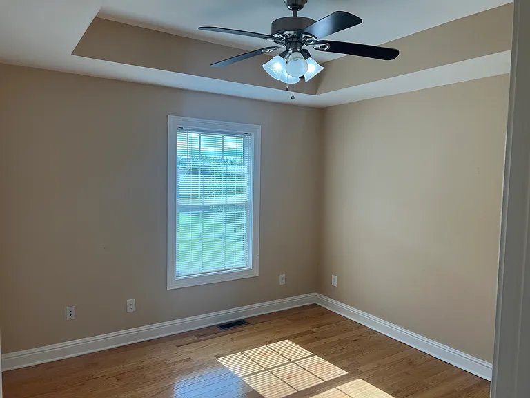 209 Iva Dr — Photo 16
