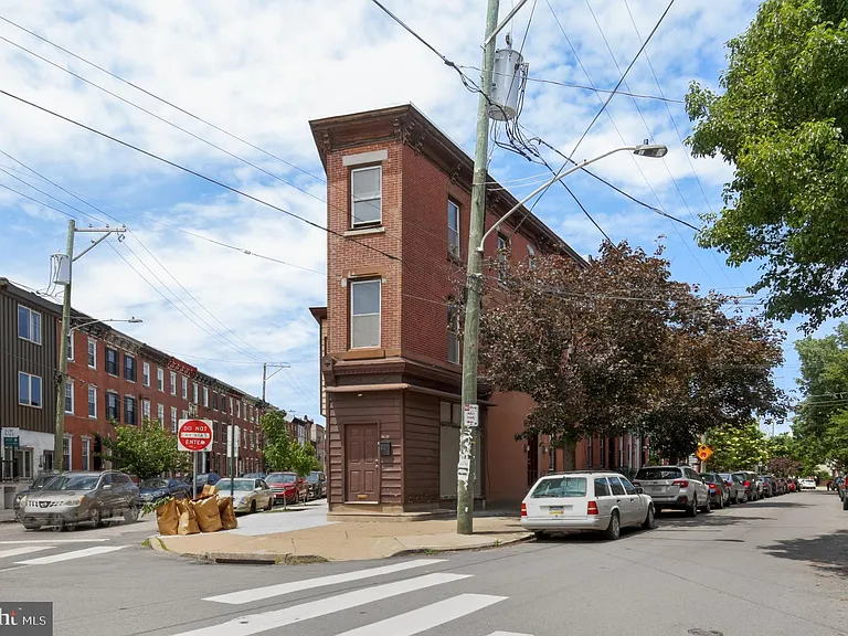 2356 E Susquehanna Ave — Photo 37