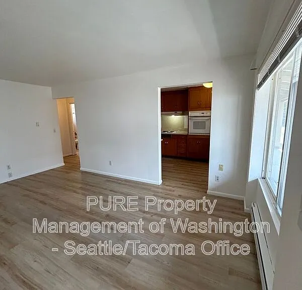 311 2nd St NE #3 — Photo 6